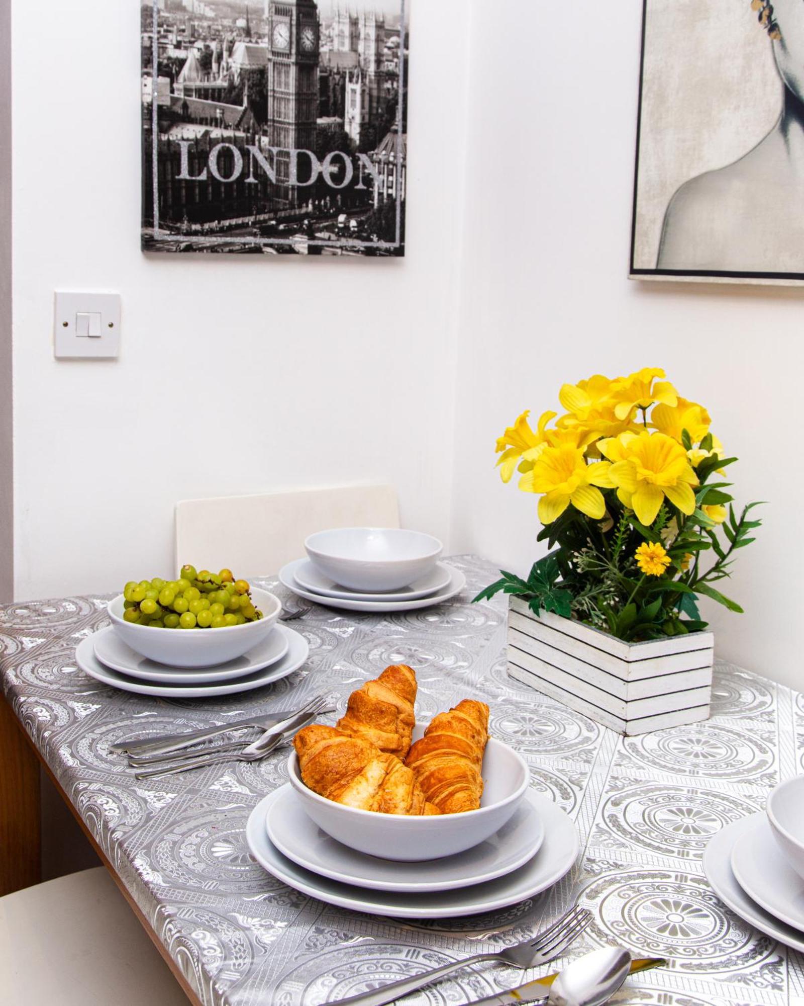 Luxury 3 King Bed Quayside Apartment